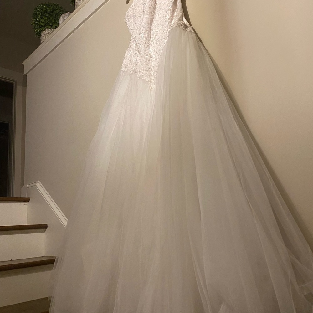 Oleg Cassini Wedding Gown Size 16